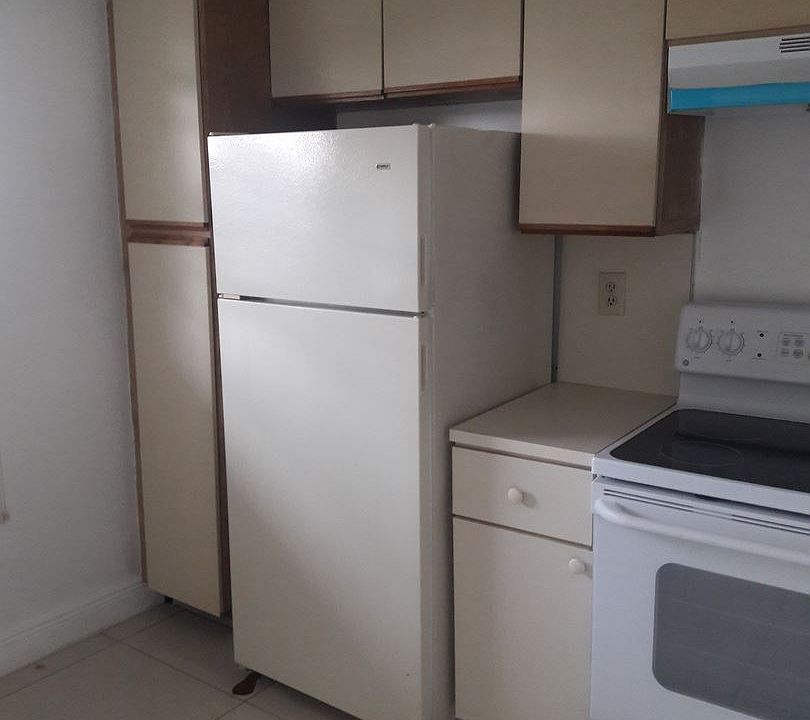 2nd image of 6501 SW 139th Ct APT 301