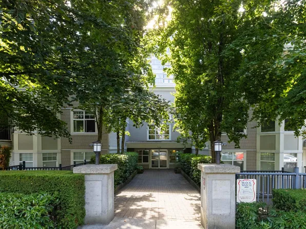 7038 21st Ave #415, Burnaby, BC V5E 2Y9