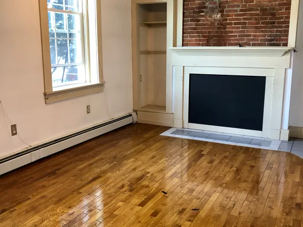 7 Elm St APT 2, Saco, ME 04072