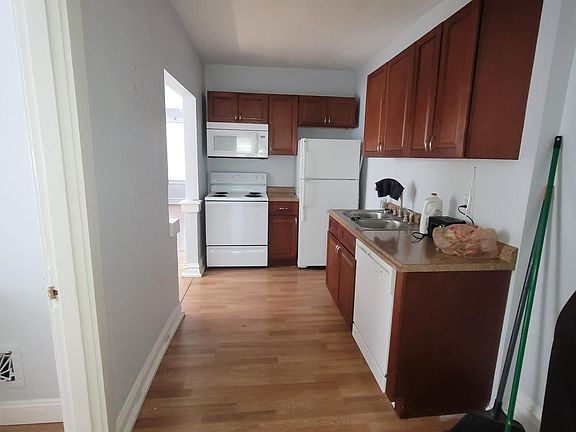 2nd image of 2214A McNair Ave