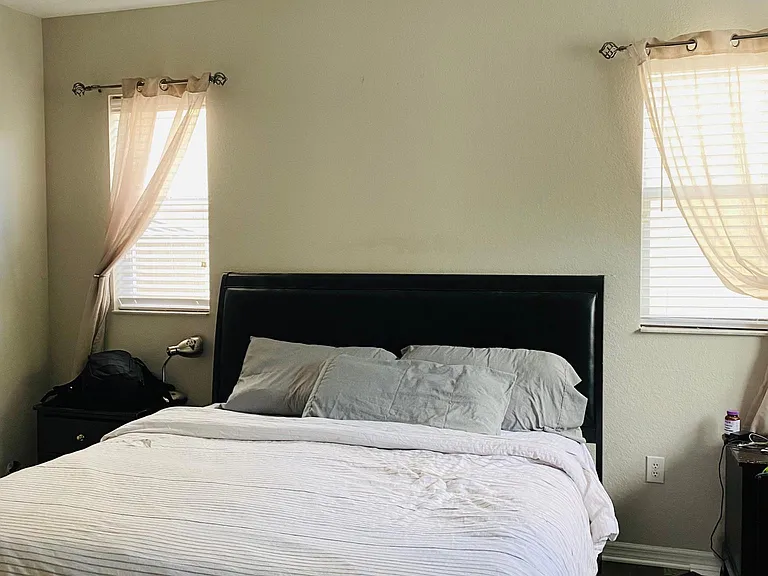 11258 Coimbra Ln — Photo 6