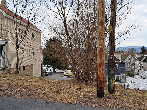 4th image of 360 N Garfield Ave