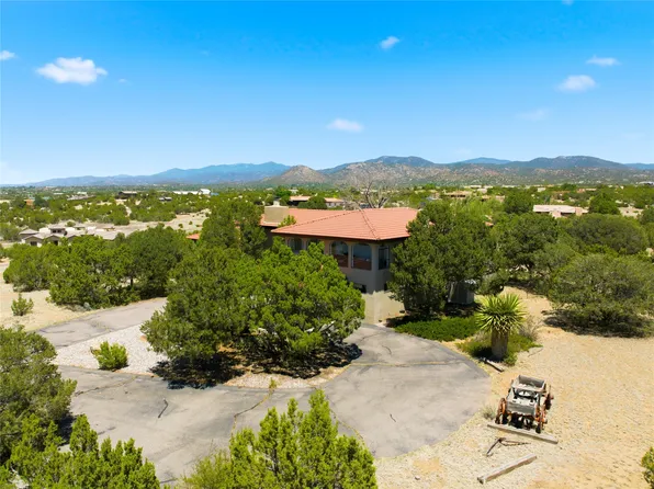 16 Toro Ln, Santa Fe, NM 87508