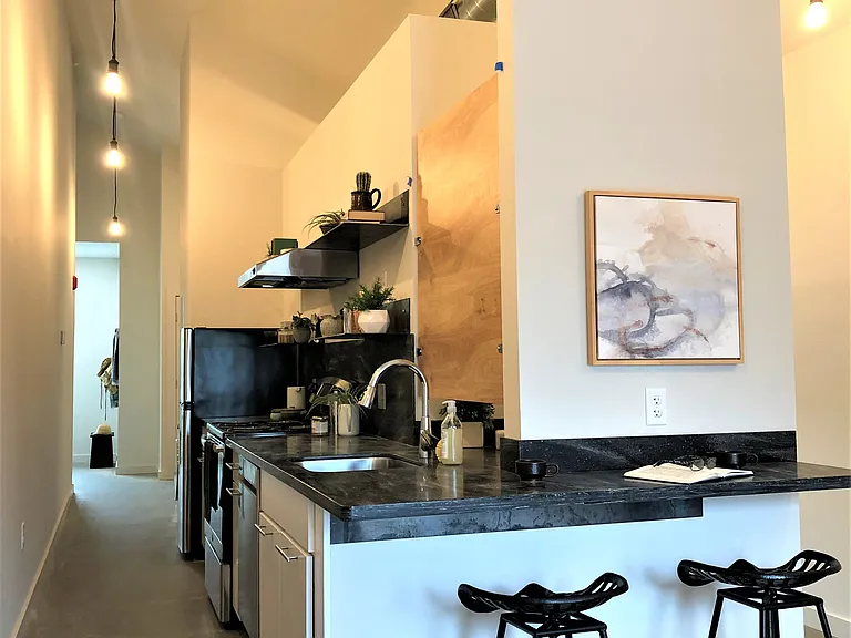 De Tonty Street Residences — Photo 63