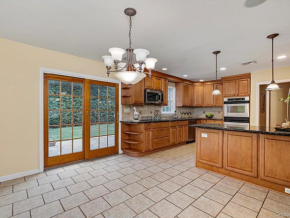 4th image of 73 Revere Road