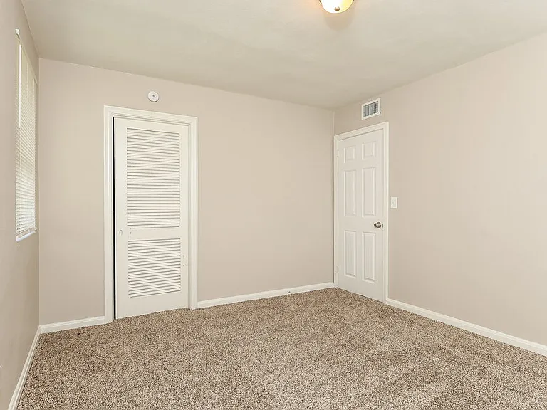 5220 Seaspray Ave — Photo 9