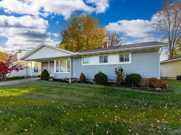 1283 Greenbrier Ln, North Tonawanda, NY 14120