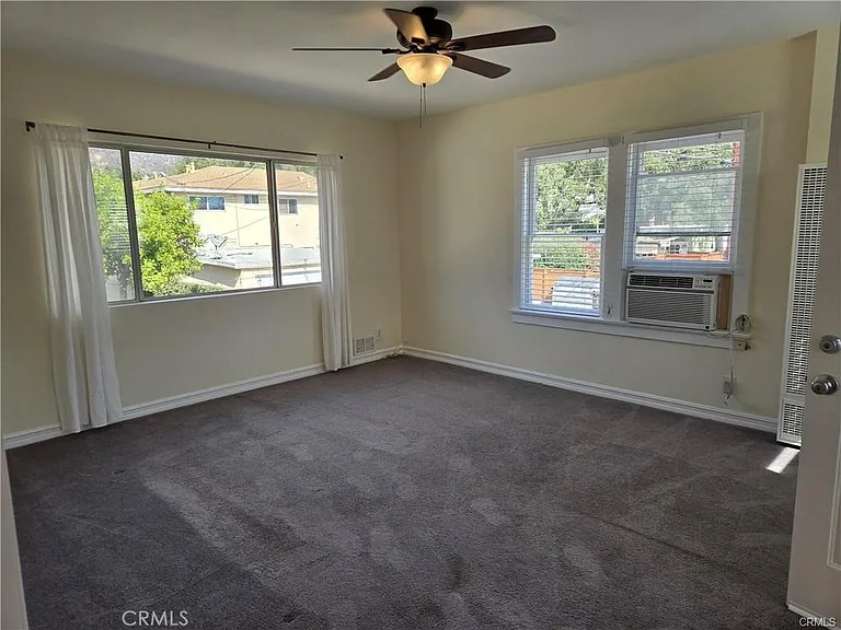615 Wildrose Ave #C — Photo 3