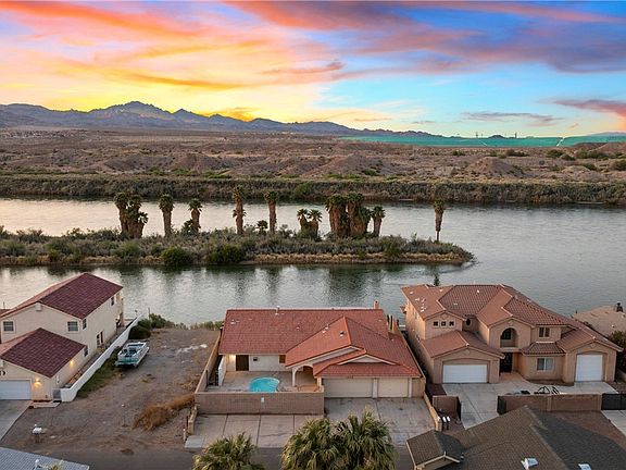 5th image of 1475 Riverfront Drive