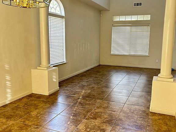 5th image of 9087 Bridalveil Cir