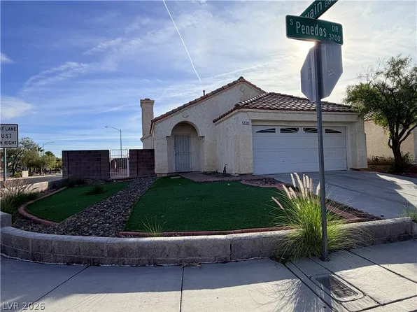3704 Penedos Dr, Las Vegas, NV 89147
