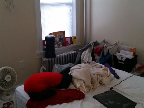 4th image of 2264 43rd St APT 3R