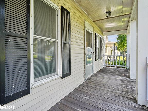 4th image of 724 Louisa St