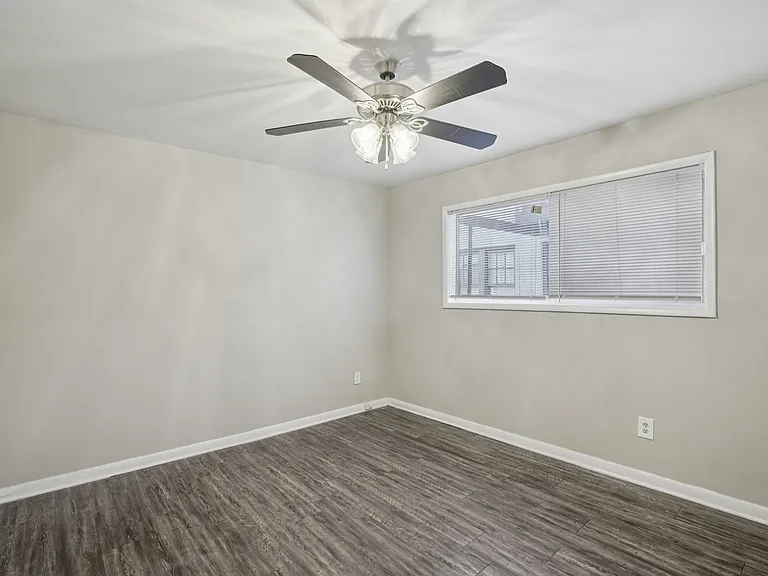 Buckhead Townhomes and Gardens — Photo 61