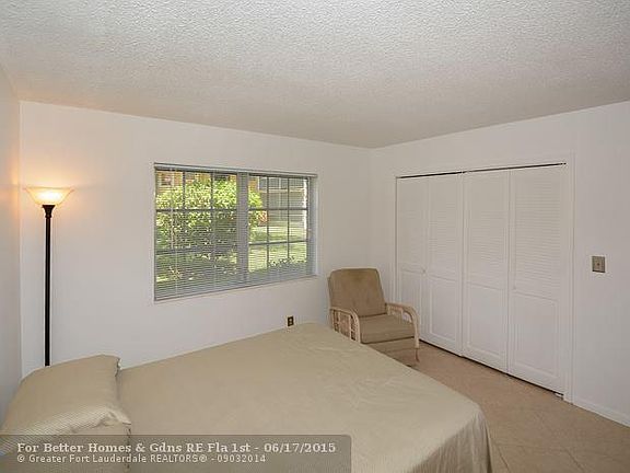 5th image of 300 NE 19th Ct APT 112N