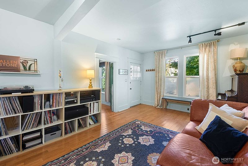 5th image of 2359 NW 67th Street