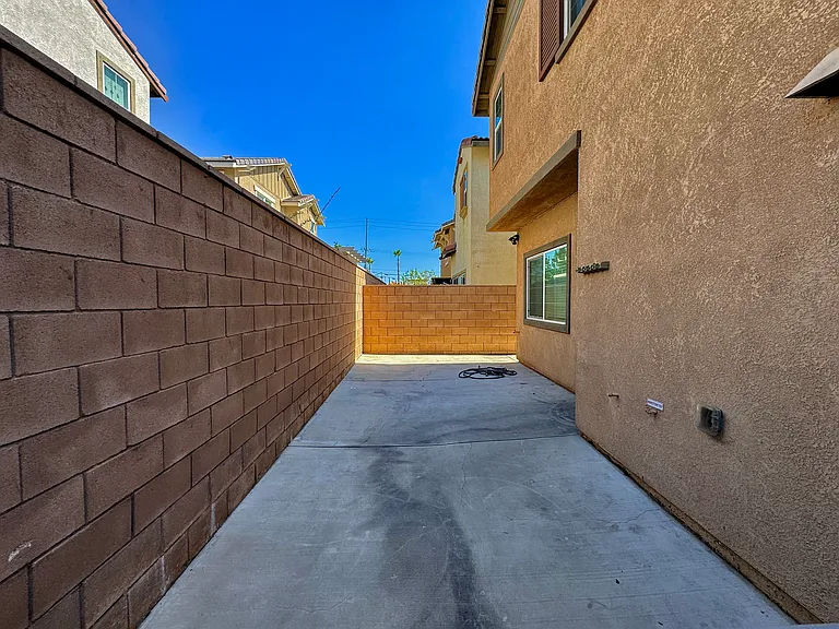 16075 Symphony Ln — Photo 22