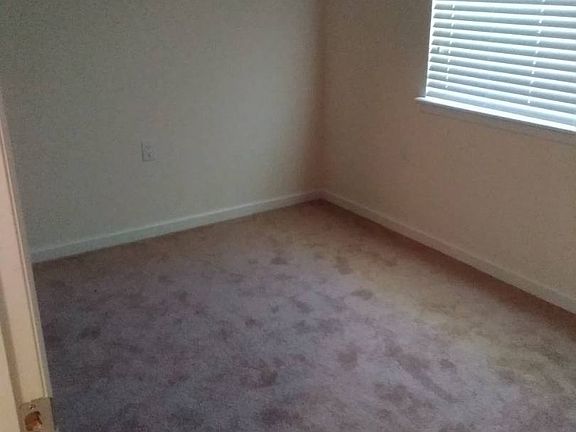 3rd image of 71 Feller Dr