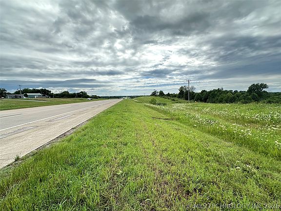 2nd image of 14388 S Highway 169