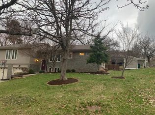 1305 Old South Ct, Lexington, KY 40503