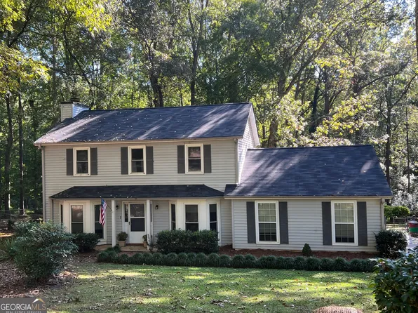 121 Brookwood Dr, Lagrange, GA 30240