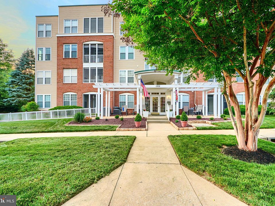 1st image of 1302 Scottsdale Dr Unit 171
