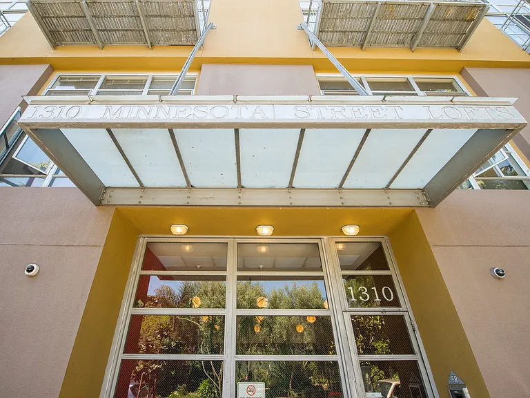 1310 Minnesota St #209 — Photo 1