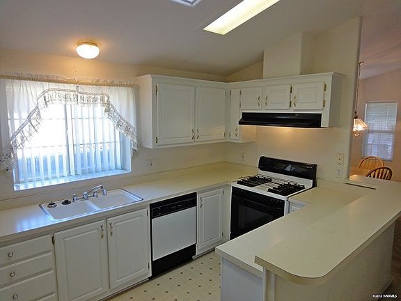 3rd image of 1276 Gambrel Dr