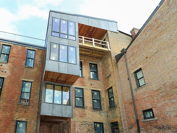 5th image of 1804 Race St #E