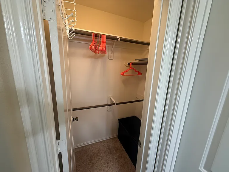 18706 Kelly Meadows Ln — Photo 29