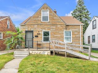6743 Covert St, Hamtramck, MI 48212