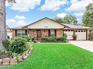 8735 Overhill Ln, Beaumont, TX 77707