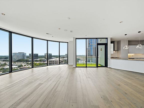 2nd image of 1409 Post Oak Blvd Unit 1602