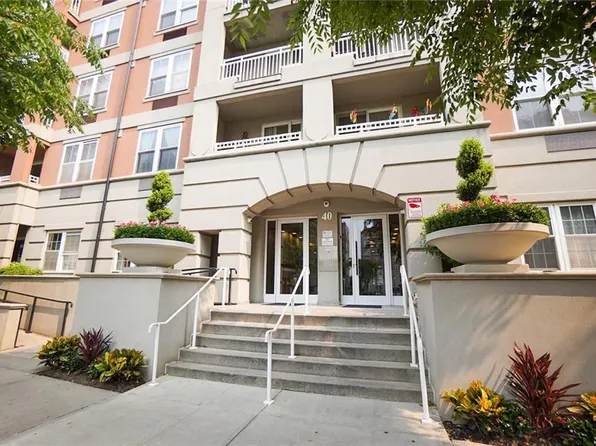 40 Oceana Dr W APT 8B, Brooklyn, NY 11235