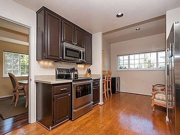 5th image of 115 Farallon Dr