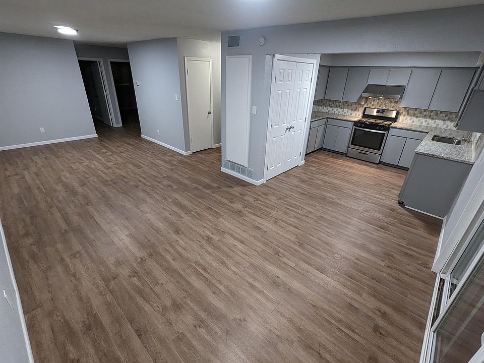 Open Concept Living and Kitchen Area