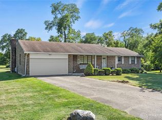 2590 Merrill Rd, Dayton, OH 45414