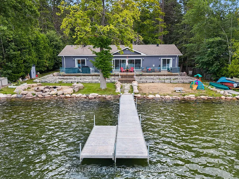86 Andrew Dr — Photo 2