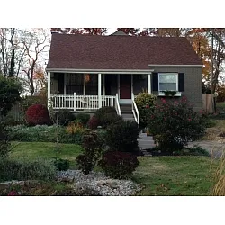 734 Forest Ln photo 1