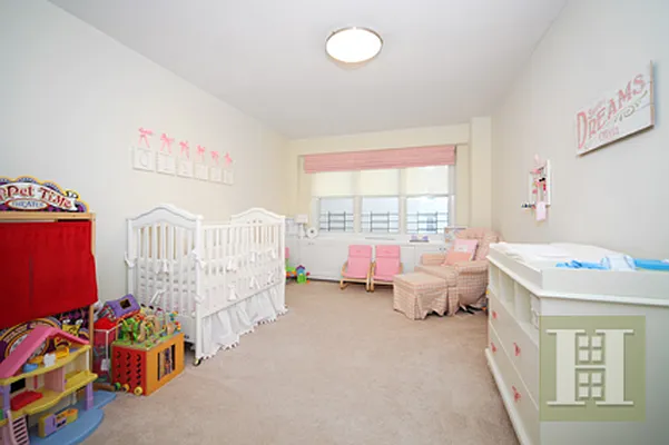 Sold by Halstead Real Estate | media 20