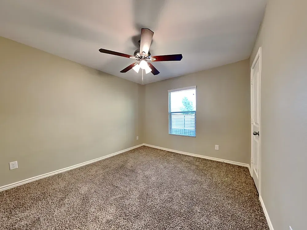 3 bed, 1773 sqft, $1,300 — Photo 4