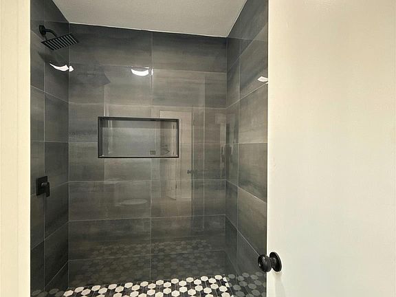 5th image of 3702 Cornerstone St
