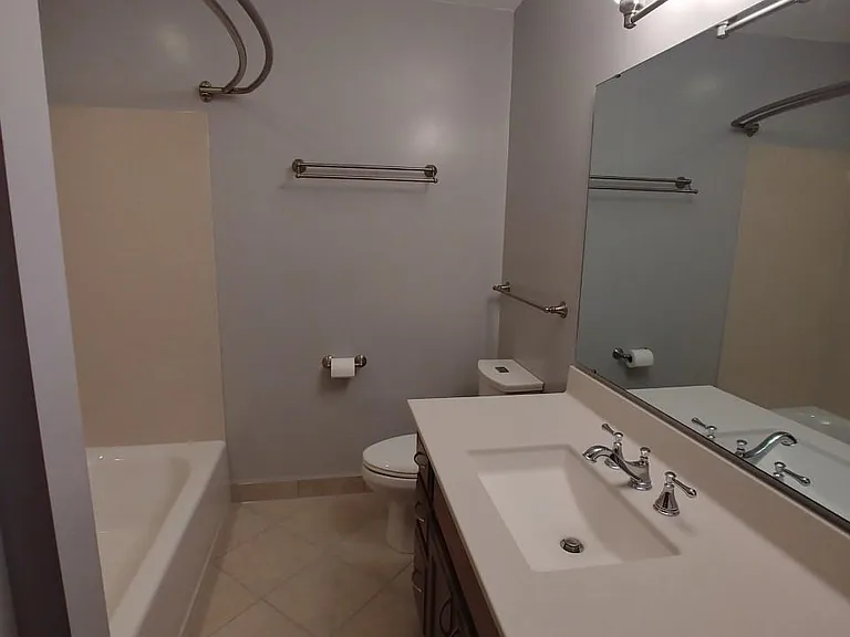 1093 Polk Cir NE — Photo 16