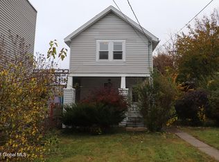 31 Christie St, Troy, NY 12180