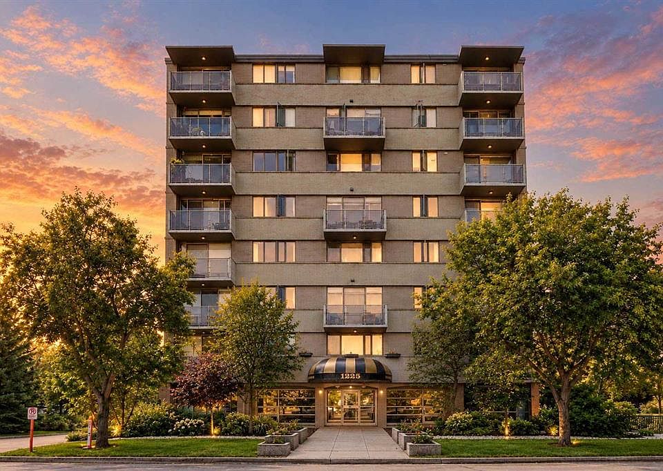 1st image of 1225 N 15th Ave SW #302