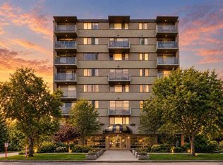 1225 N 15th Ave SW #302, Calgary, AB T3C 0X6
