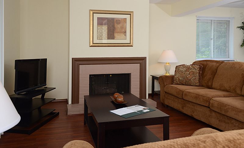 1st image of 1811 W Kingsway Dr APT F3