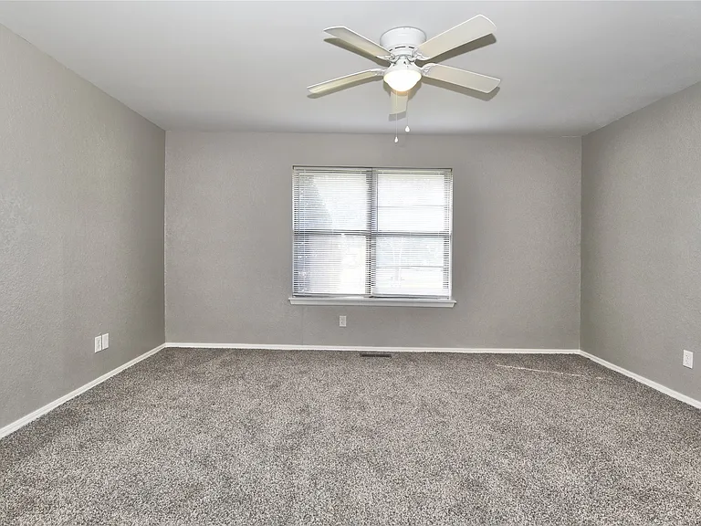 9402 S 69th East Ave — Photo 17