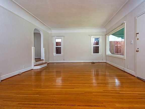 4th image of 461 E California Blvd