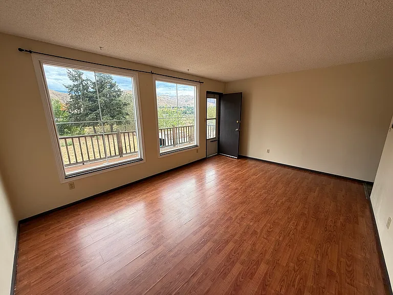 500 Rock Island Rd — Photo 31